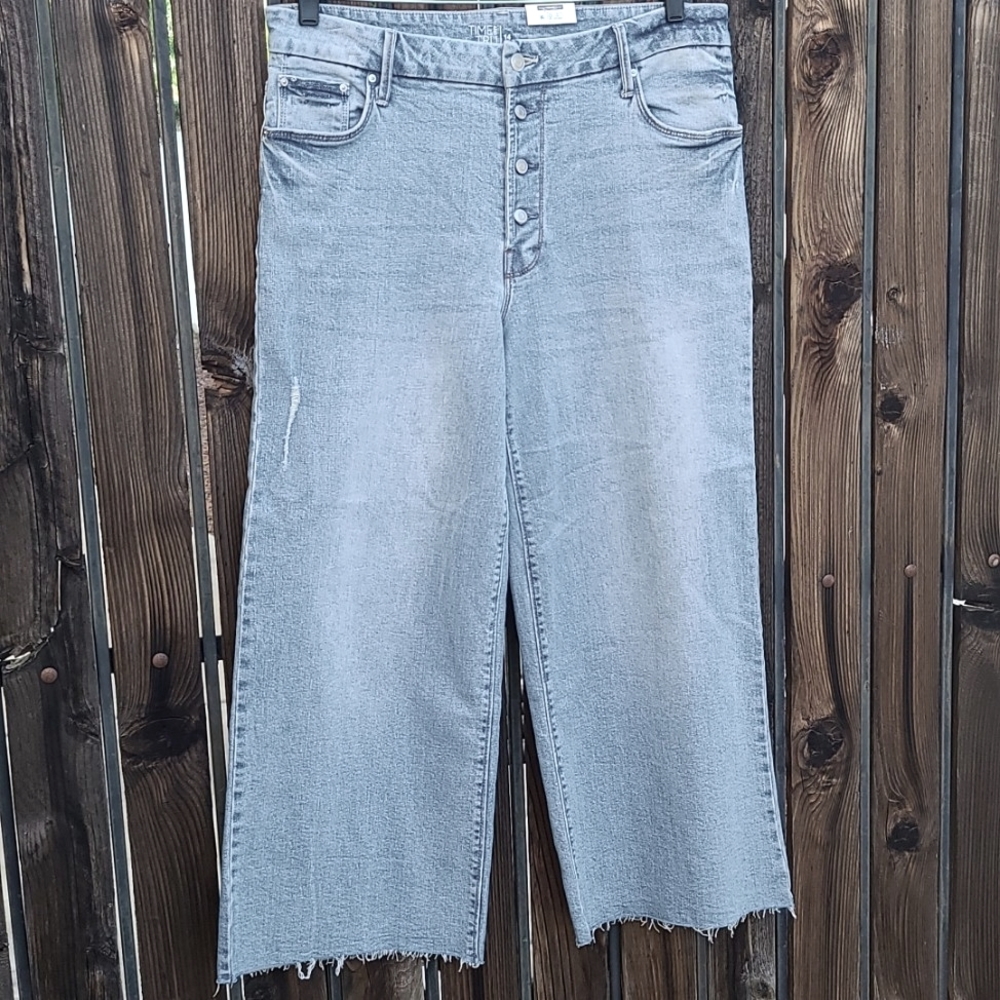 TIME AND TRU High Waisted Wide Leg Jeans 14  Button Up Stretch Raw Hem Cropped - Picture 4 of 16